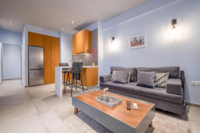 Sleek Plaka Retreat - Heart of Athens